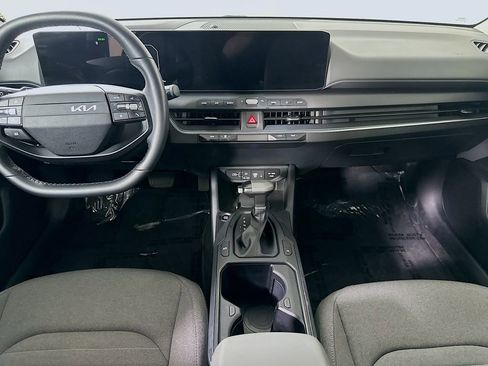 Used 2025 Kia K4 EX FWD image 18