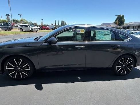 New 2026 Honda Accord Touring image 7