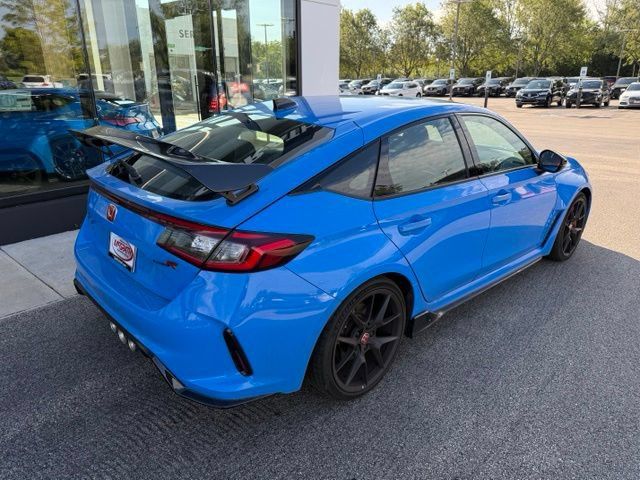 Used 2025 Honda Civic Type R image 5