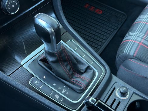 Used 2015 Volkswagen GTI S image 20