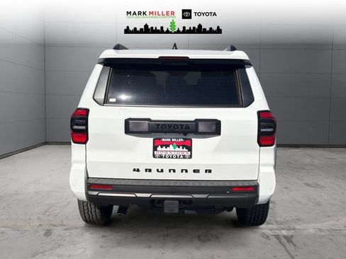 New 2026 Toyota 4Runner TRD Off-Road Premium AWD/4WD image 4