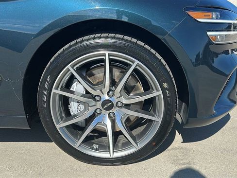 Used 2024 Genesis G70 2.5T image 15