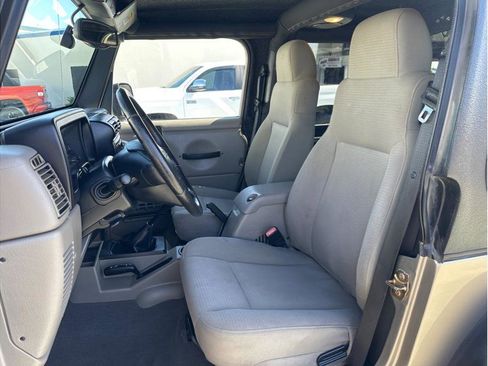 Used 2006 Jeep Wrangler Rubicon image 16