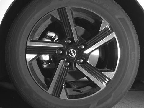 Used 2025 Nissan Sentra SV FWD image 12