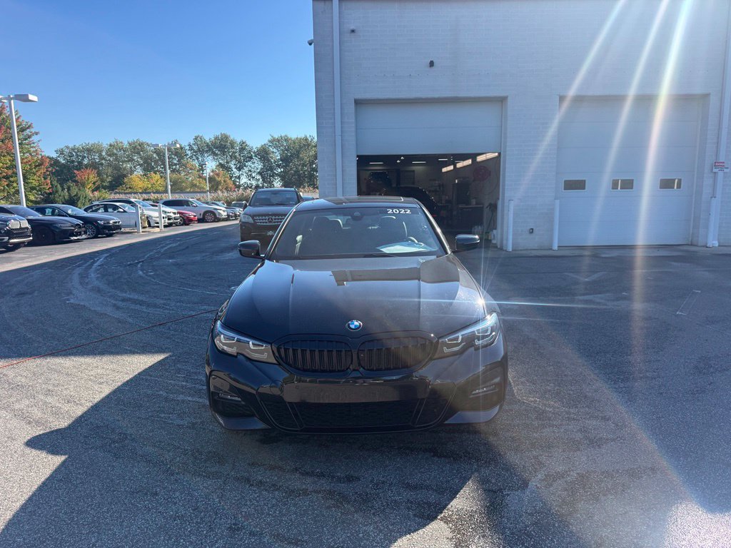 Used 2022 BMW 330i xDrive Sedan w/ M Sport Package AWD/4WD image 11