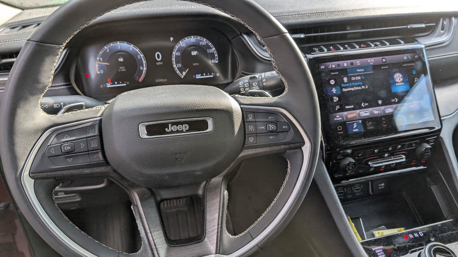 Used 2023 Jeep Grand Cherokee L Limited w/ Luxury Tech Group II AWD/4WD image 44