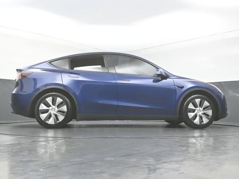 Used 2021 Tesla Model Y 2WD image 50