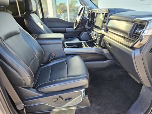 Used 2023 Ford F250 Lariat w/ Sport Appearance Package image 10