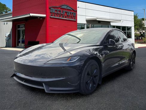 Used 2025 Tesla Model 3 Long Range RWD image 1