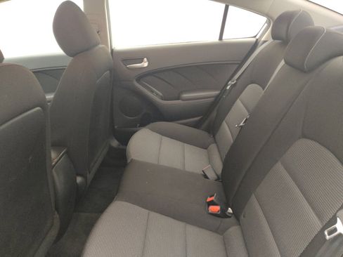 Used 2018 Kia Forte LX image 18