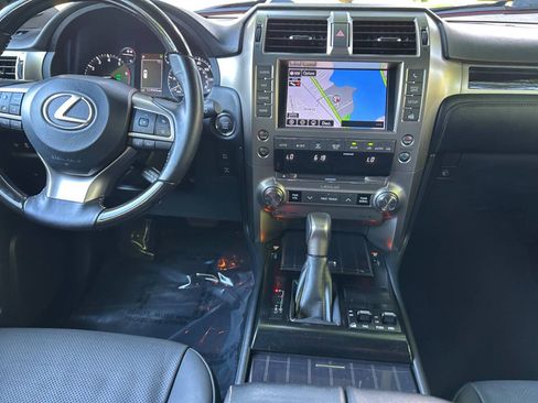 Used 2020 Lexus GX 460 Premium w/ Premium Package AWD/4WD image 5