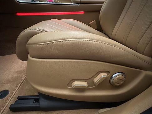 Certified 2025 Genesis G80 2.5T Advanced image 10