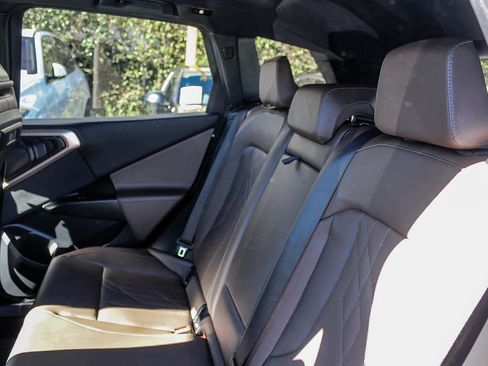 Used 2025 BMW X3 xDrive30i w/ Premium Package image 18