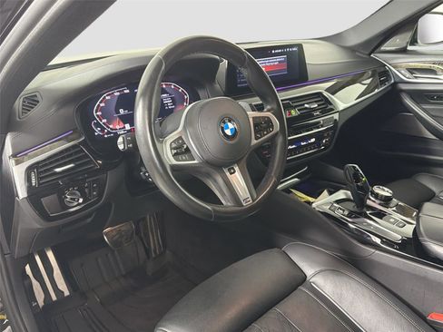 Used 2020 BMW M550i xDrive w/ Premium Package AWD/4WD image 9