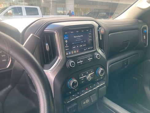 Used 2019 Chevrolet Silverado 1500 LT Trail Boss image 7