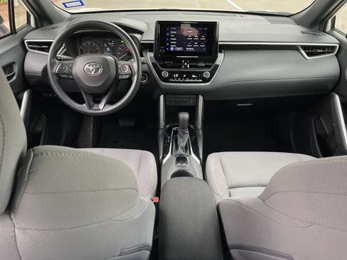 Used 2023 Toyota Corolla Cross AWD Hybrid image 10