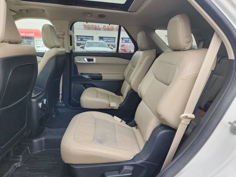 Used 2020 Ford Explorer Limited w/ Class III Trailer Tow Package image 14