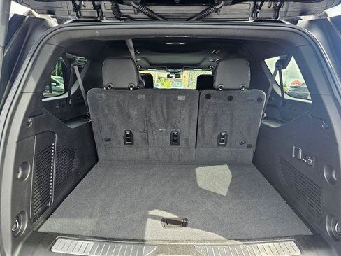 Used 2023 GMC Yukon XL AT4 w/ Technology Package AWD/4WD image 14