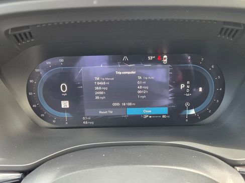 Used 2025 Volvo XC60 B5 Plus image 19