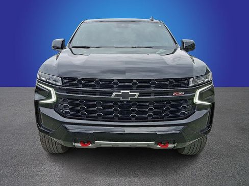 Used 2023 Chevrolet Tahoe Z71 w/ Luxury Package AWD/4WD image 2