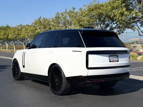 Used 2023 Land Rover Range Rover Autobiography AWD/4WD image 6