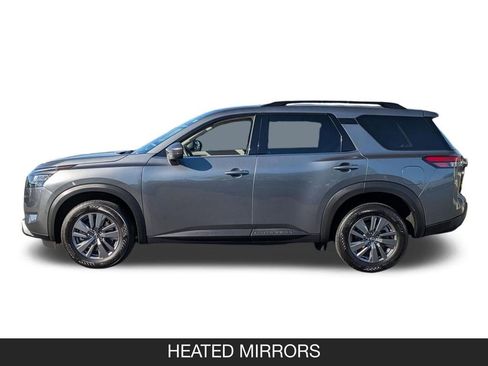 Used 2025 Nissan Pathfinder SV AWD/4WD image 5