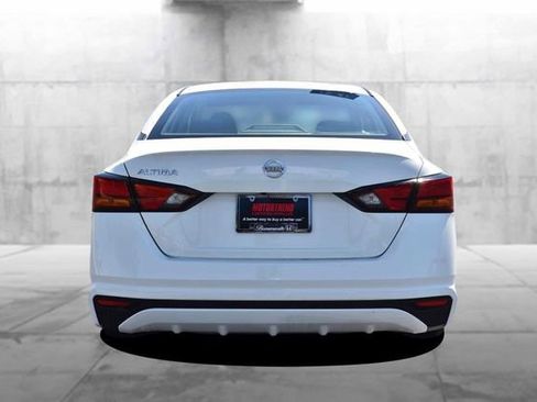 Used 2022 Nissan Altima 2.5 S FWD image 6
