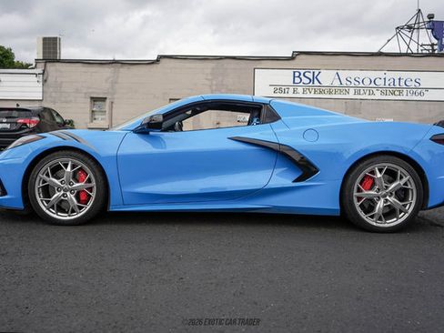 Used 2021 Chevrolet Corvette Stingray Premium Conv w/ Z51 Performance Package RWD image 13