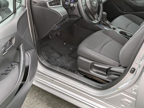 Used 2022 Toyota Corolla LE image 21