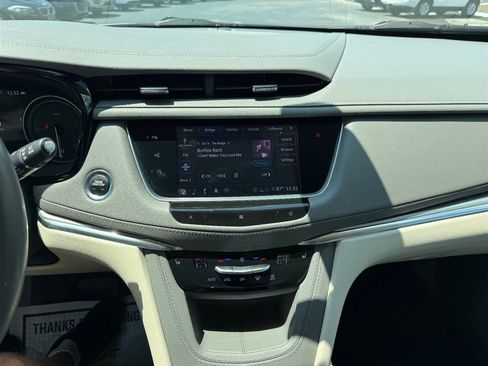 Used 2020 Cadillac XT5 Premium Luxury FWD image 15