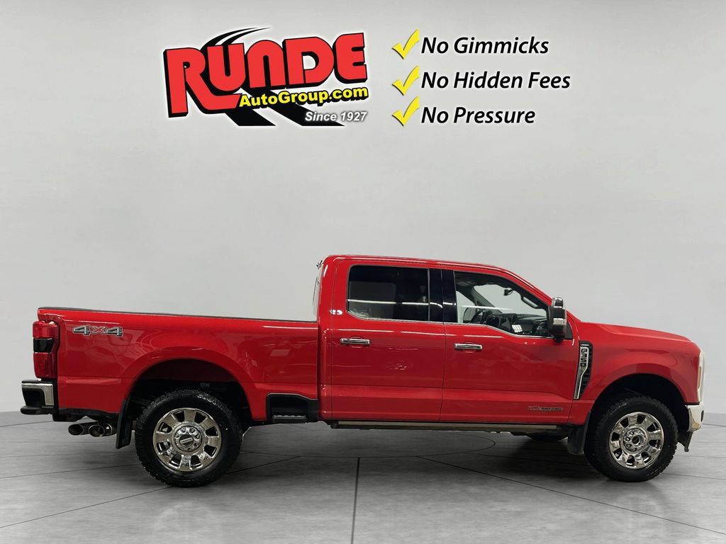 Used 2023 Ford F350 Lariat w/ Lariat Ultimate Package AWD/4WD image 5