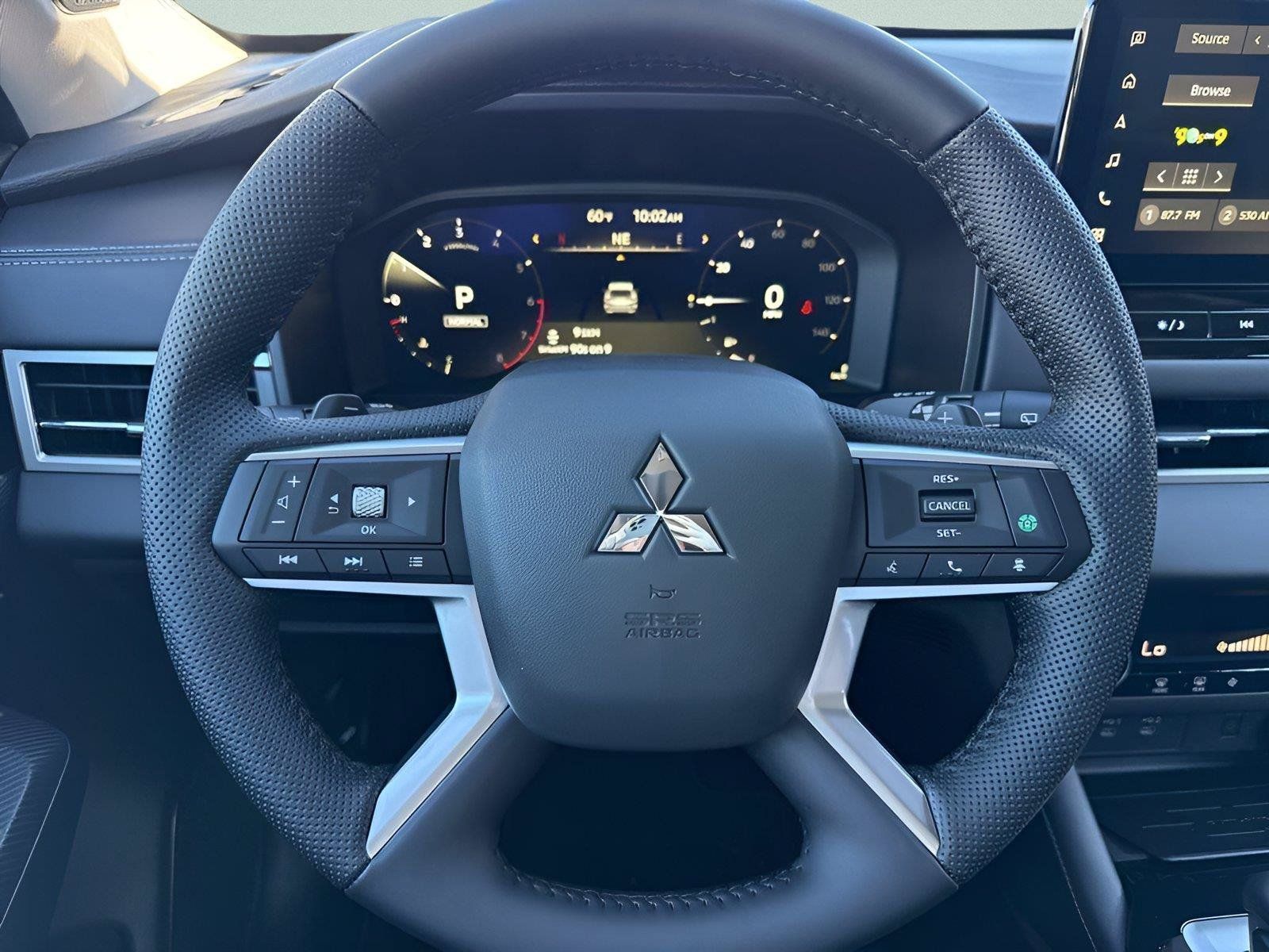 Used 2025 Mitsubishi Outlander SE AWD/4WD image 18