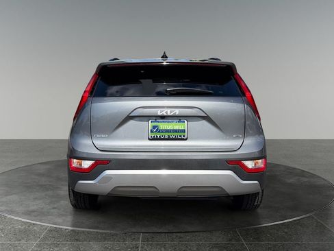 Used 2025 Kia Niro LX FWD image 8