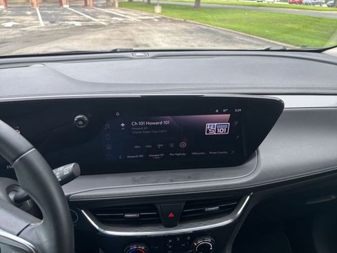 Used 2025 Buick Encore GX Preferred FWD image 17