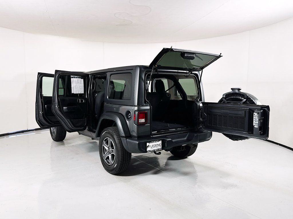 Used 2022 Jeep Wrangler Unlimited Sport AWD/4WD image 22