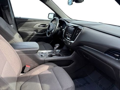 Used 2023 Chevrolet Traverse LT w/ LPO, Cargo Package FWD image 20