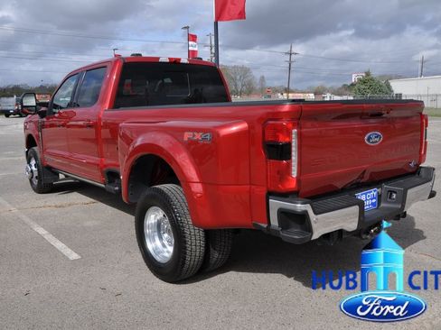 Used 2024 Ford F350 Lariat w/ Lariat Ultimate Package image 3