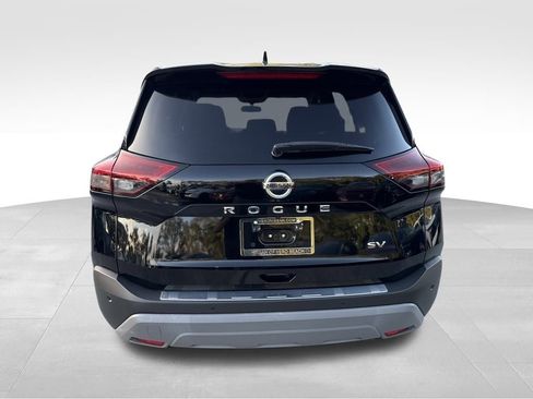 Used 2021 Nissan Rogue SV image 7