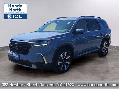 Certified 2025 Honda Pilot Touring