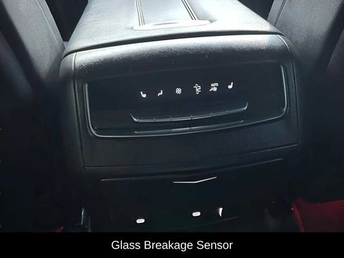 Used 2023 Cadillac Escalade ESV Premium Luxury image 22