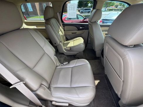 Used 2011 Chevrolet Tahoe LTZ image 18