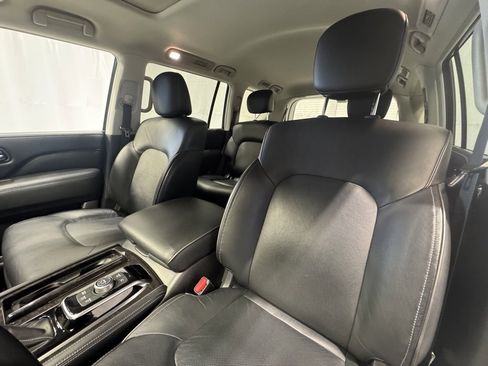 Certified 2024 INFINITI QX80 Luxe image 19