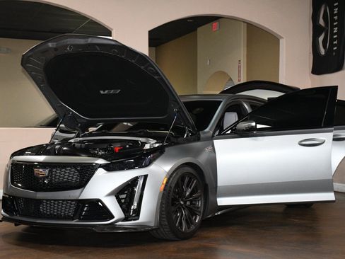 Used 2024 Cadillac CT5 V Blackwing w/ Carbon Fiber Package 2 RWD image 90