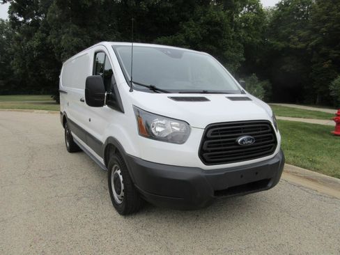 Used 2018 Ford Transit 250 130 Low Roof RWD image 24