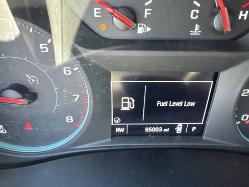 Used 2023 Chevrolet Malibu LT FWD image 18
