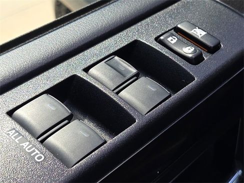 Used 2024 Toyota 4Runner TRD Off-Road Premium image 18