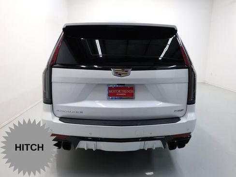 Used 2024 Cadillac Escalade ESV V w/ Heavy-Duty Trailer Package AWD/4WD image 55