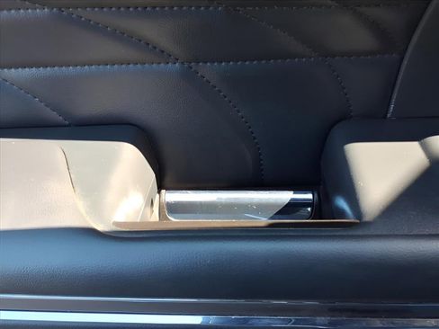 Used 2024 Ford Expedition Max Platinum image 16