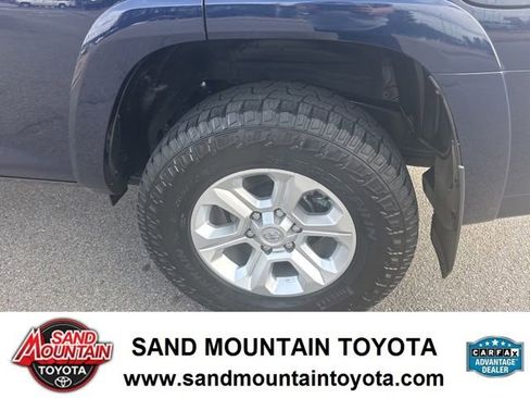Used 2022 Toyota 4Runner SR5 Premium w/ Moonroof Package image 11