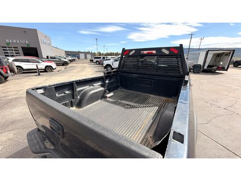 Used 2005 Chevrolet Silverado 2500 LS w/ Heavy-Duty Power Package AWD/4WD image 19